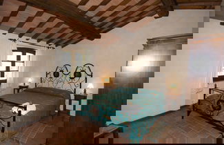 Photo 2 - Detached House With Shared Swimming Pool and Beautiful Garden