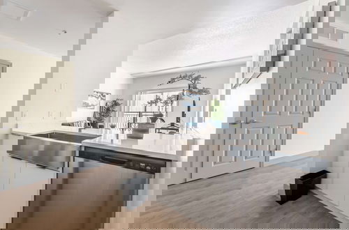Foto 42 - Luxury Central Apartment with Gym
