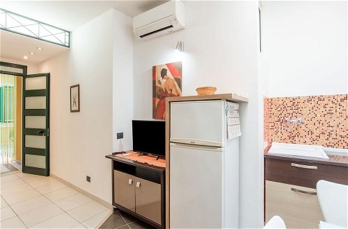 Photo 13 - Simplistic Apartment in Reitani near Lido Beach