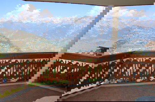 Photo 14 - Charming Apartment With Balcony