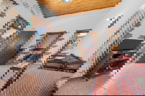 Foto 2 - Countryside Apartment 2 With Shared Swimming Pool