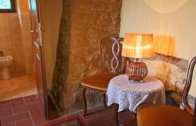 Farmhouse With Stables, Horses and the Ability to Make Horseback Riding - Foto 8