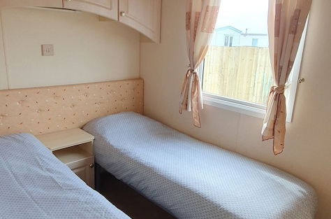 Photo 2 - Remarkable Caravan- Chapel St Leonard's