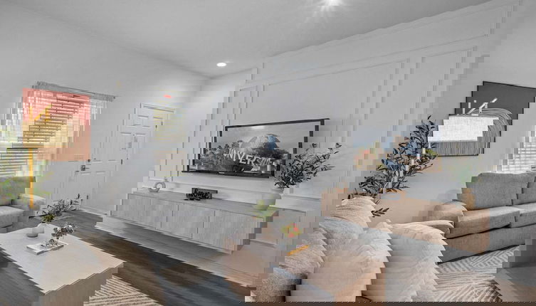 Foto 1 - Modern 3 Bed Villa Newly Renovated Prime Location