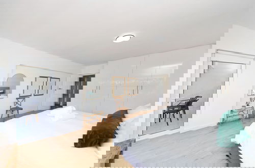 Foto 3 - Two Bedroom Apartment With Mountain Views