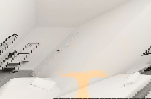 Foto 2 - Two Bedroom Apartment With Mountain Views