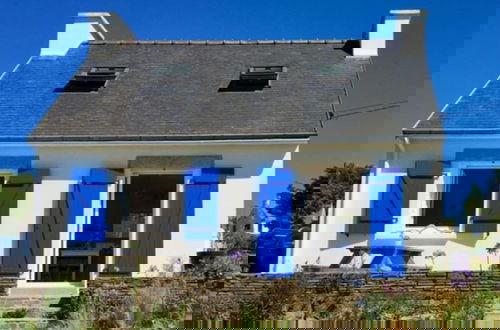 Foto 15 - Holiday Home With sea Views, Roscanvel