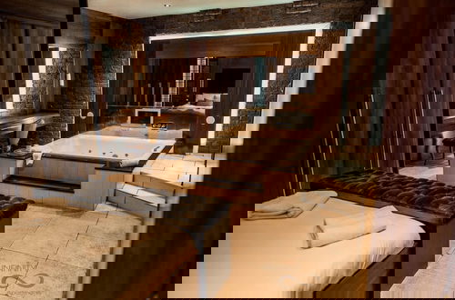 Photo 34 - The Famous Floor Sleeps 26 and Group Acc Sleeps30