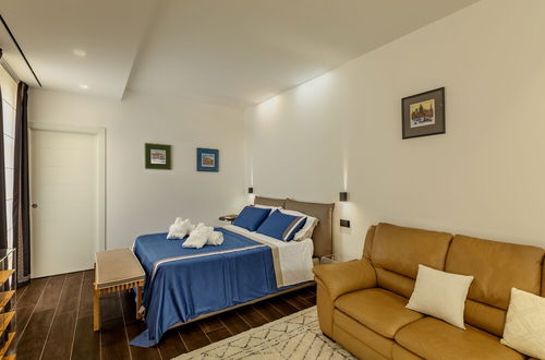 Photo 12 - Qui Vicino boutique rooms and suites