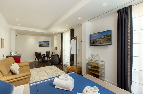 Photo 11 - Qui Vicino boutique rooms and suites