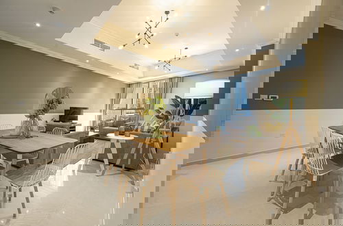 Foto 75 - Luxe Apartments near Dubai Mall, Burj Khalifa - Pool, Gym, & Parking by Sojo Stay